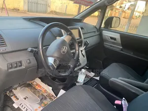 Toyota Voxy V 2WD 8-Seater 2013 Brown