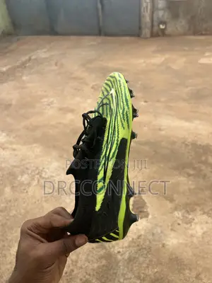 Nike Phantom Soccer Cleats