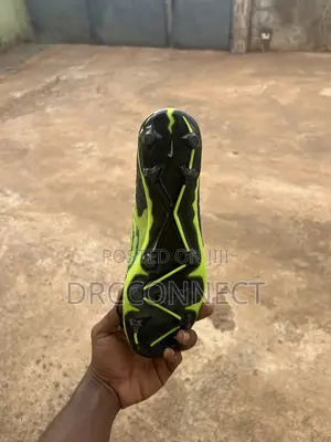 Nike Phantom Soccer Cleats