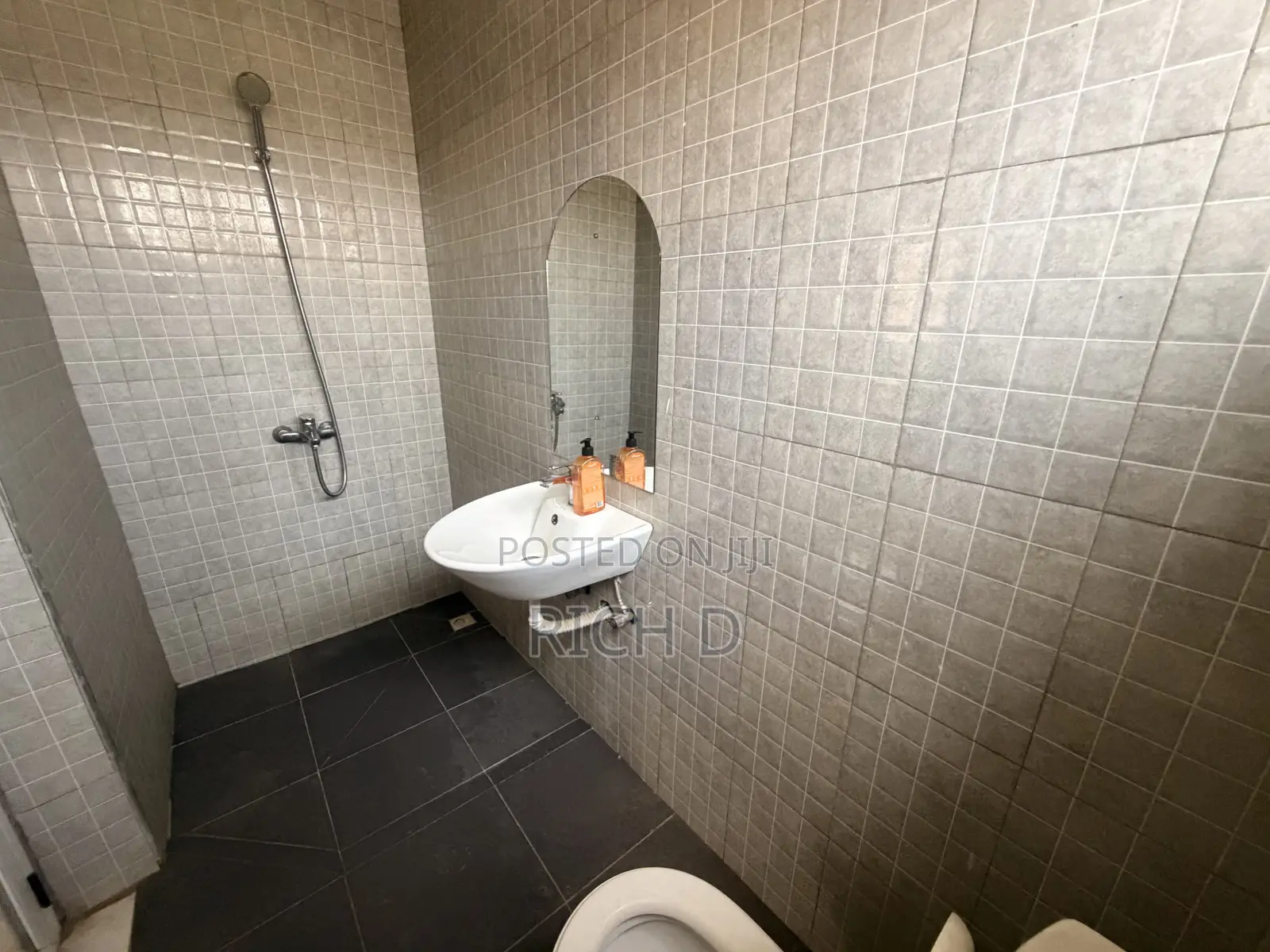 2bdrm Apartment in Community 25 for rent