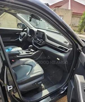 Toyota Highlander XLE AWD 2023 Black