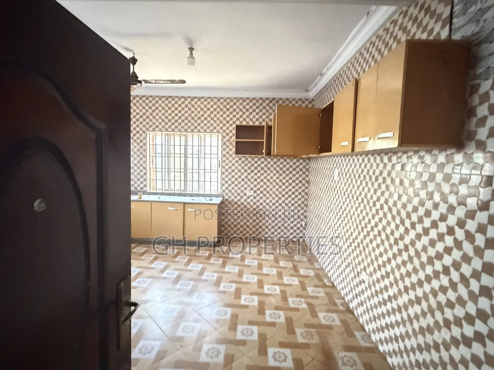 5bdrm House in Sokoban Wood Village, Kumasi Metropolitan for rent