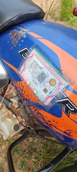 Bajaj Boxer 150 UG 2024 Blue