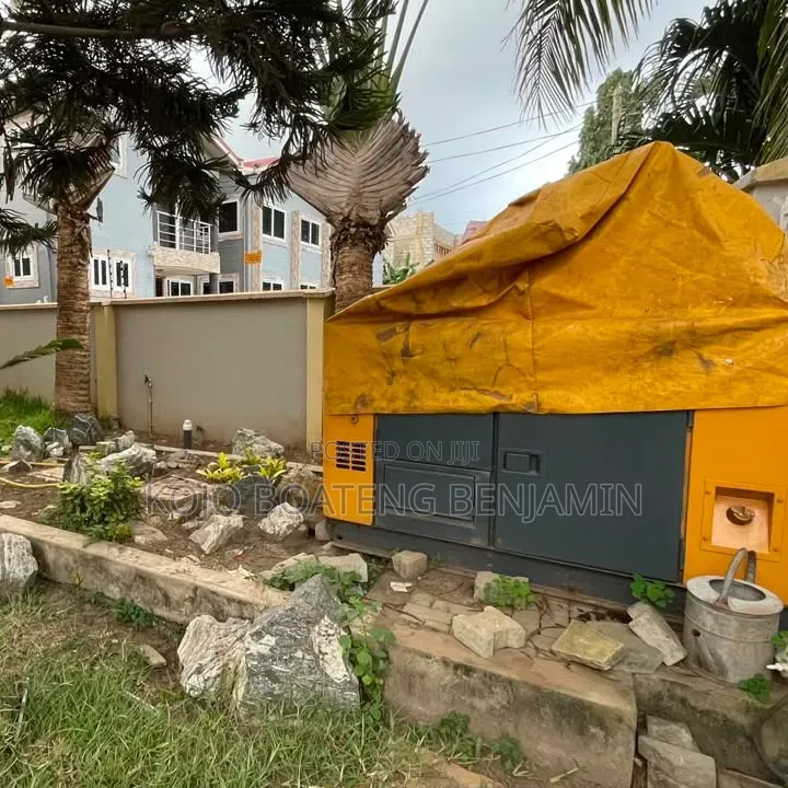 4bdrm House in Housing Down for rent