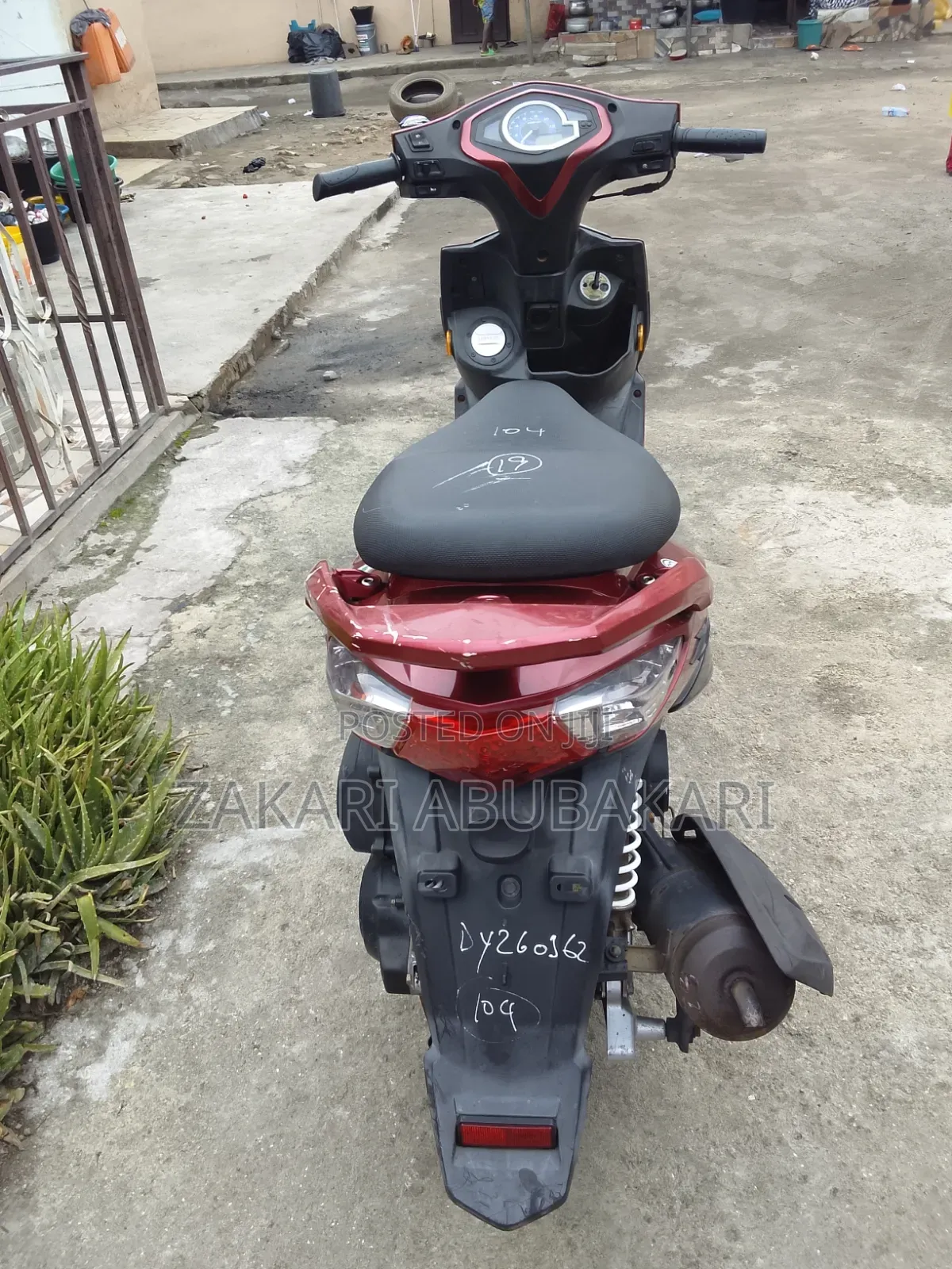 SYM Symnh 2021 Red