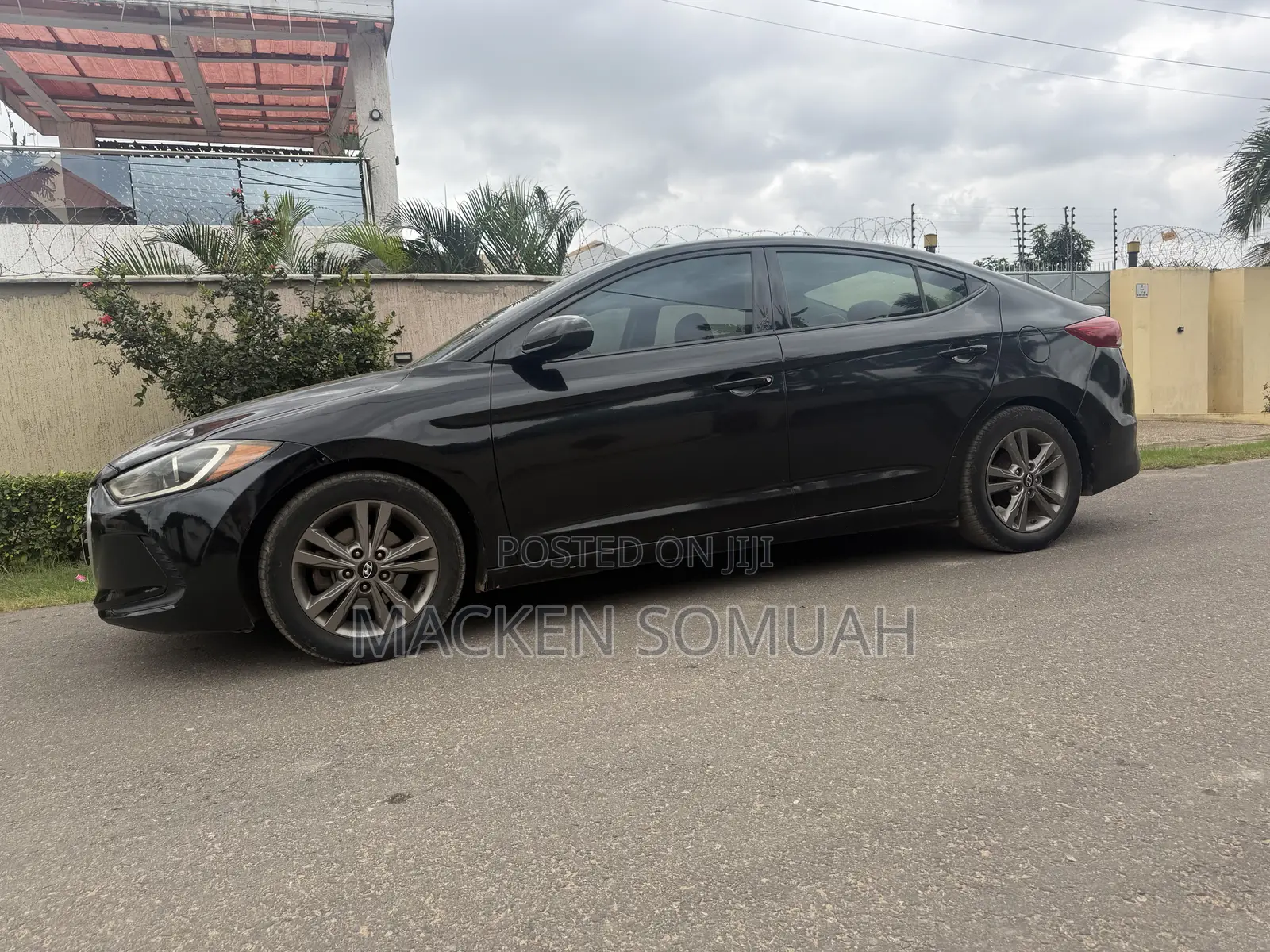 Hyundai Elantra SE Sedan FWD (2.0L 4cyl 6M) 2017 Black