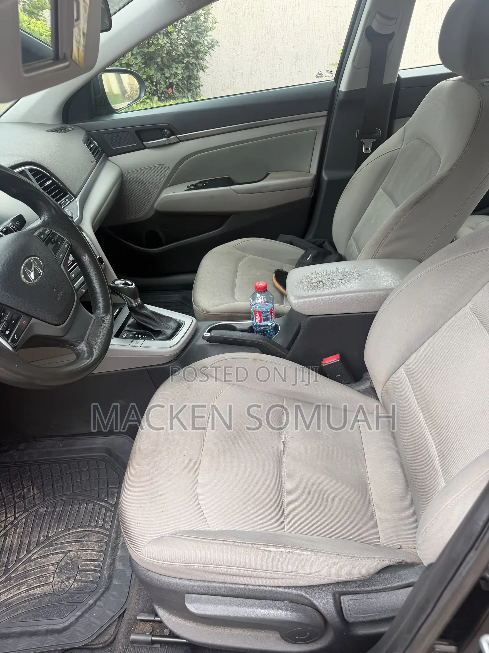 Hyundai Elantra SE Sedan FWD (2.0L 4cyl 6M) 2017 Black