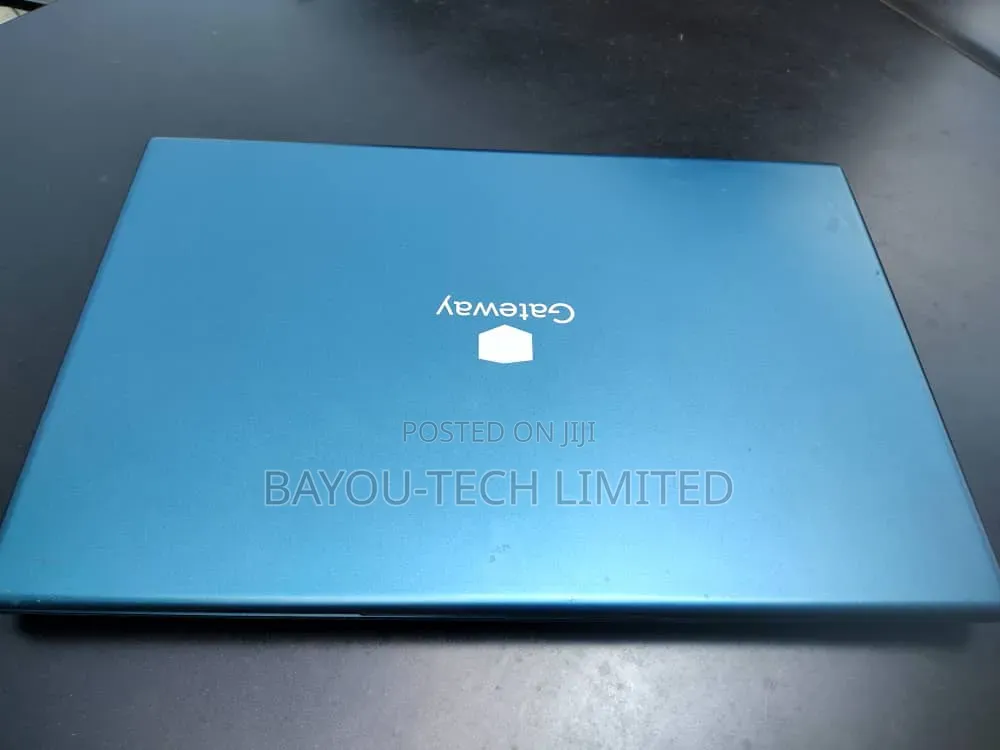 Laptop Gateway GWNR71517 8GB AMD Ryzen 7 SSD 512GB