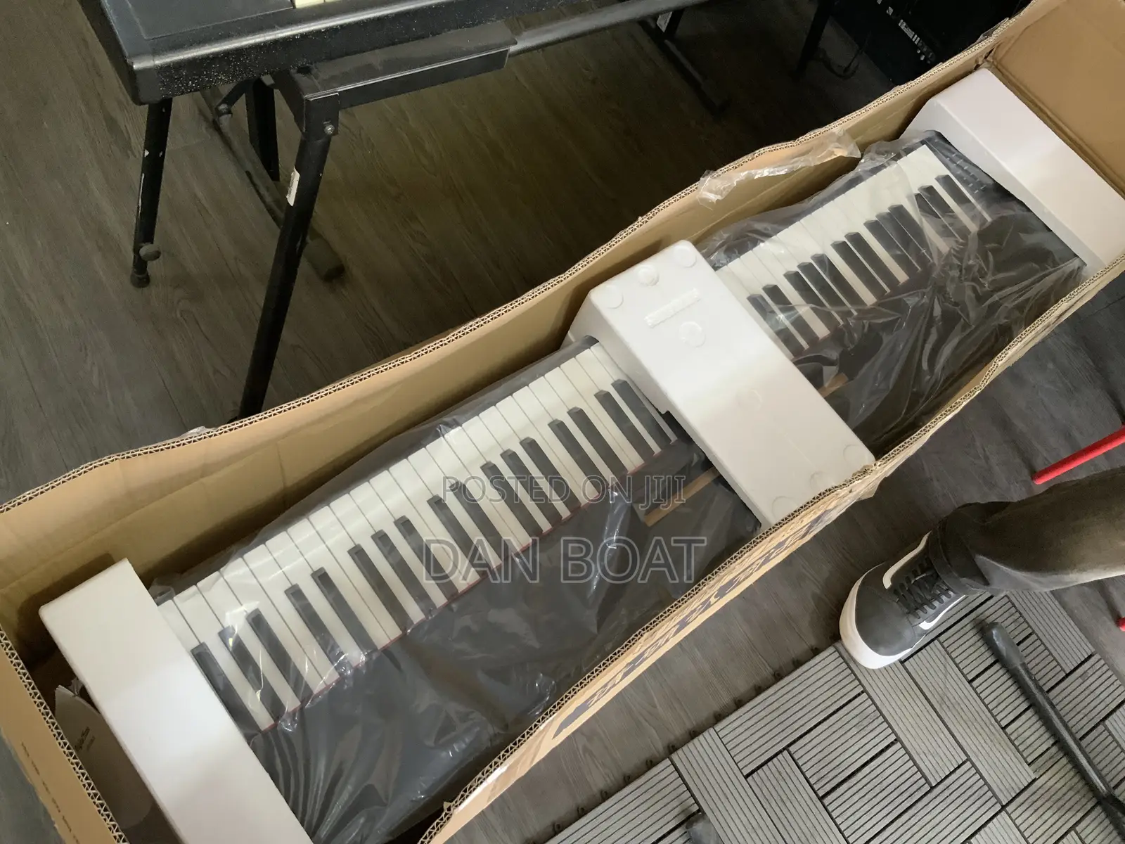 88-Keys Electric Piano With Many Tones