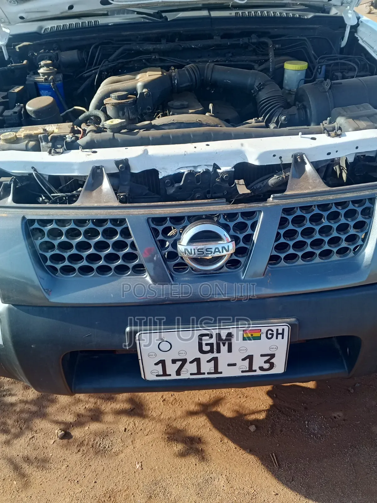 Nissan Hardbody 2013 White