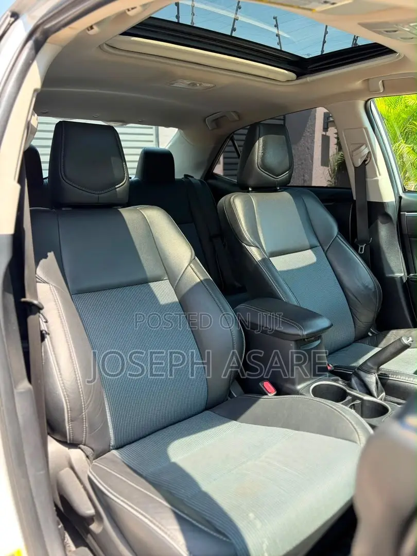 Toyota Corolla S 4dr Sedan (1.8L 4cyl CVT) 2016