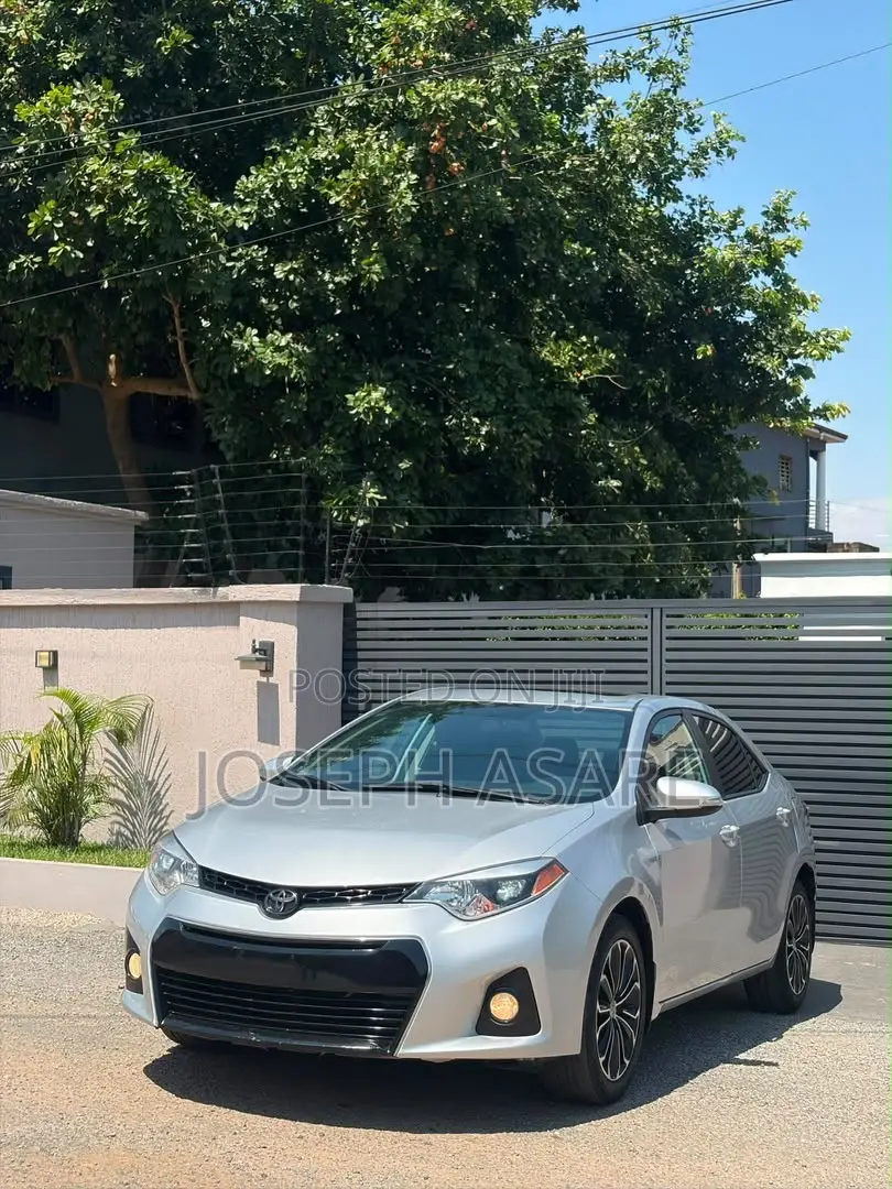 Toyota Corolla S 4dr Sedan (1.8L 4cyl CVT) 2016