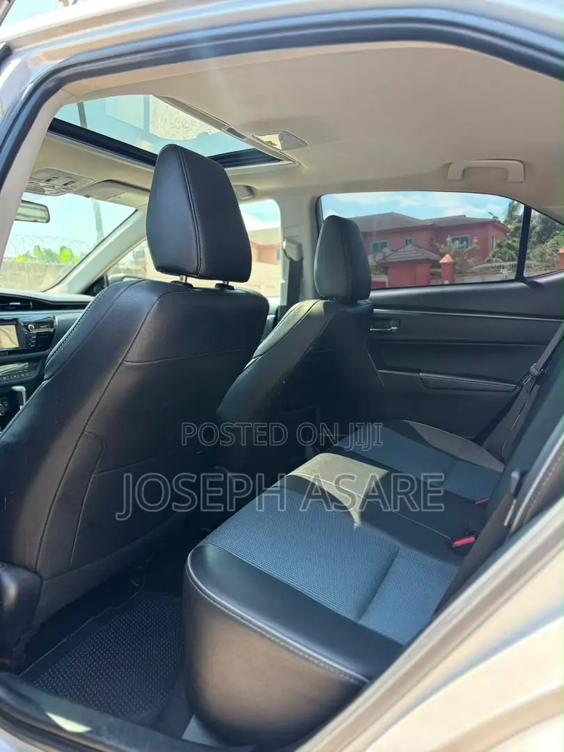 Toyota Corolla S 4dr Sedan (1.8L 4cyl CVT) 2016