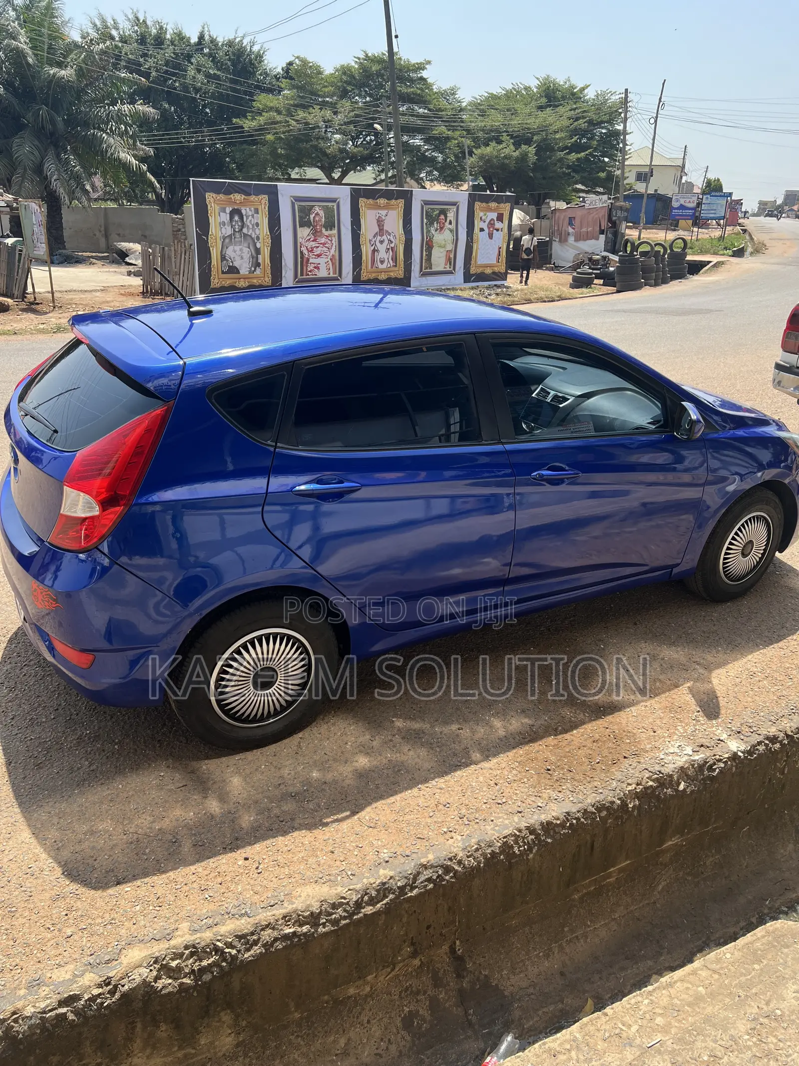 Hyundai Accent 2012 Blue