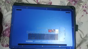 Laptop Gateway GWNR71517 8GB AMD Ryzen 7 SSD 512GB