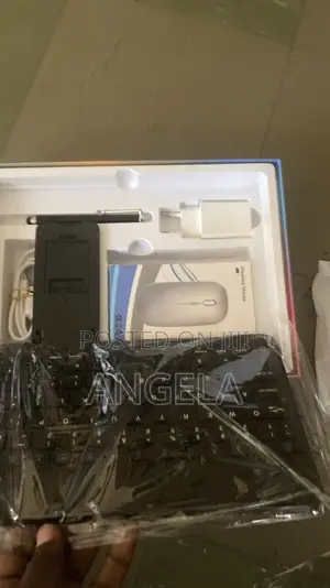 New LG G Pad 10.1 32 GB Black