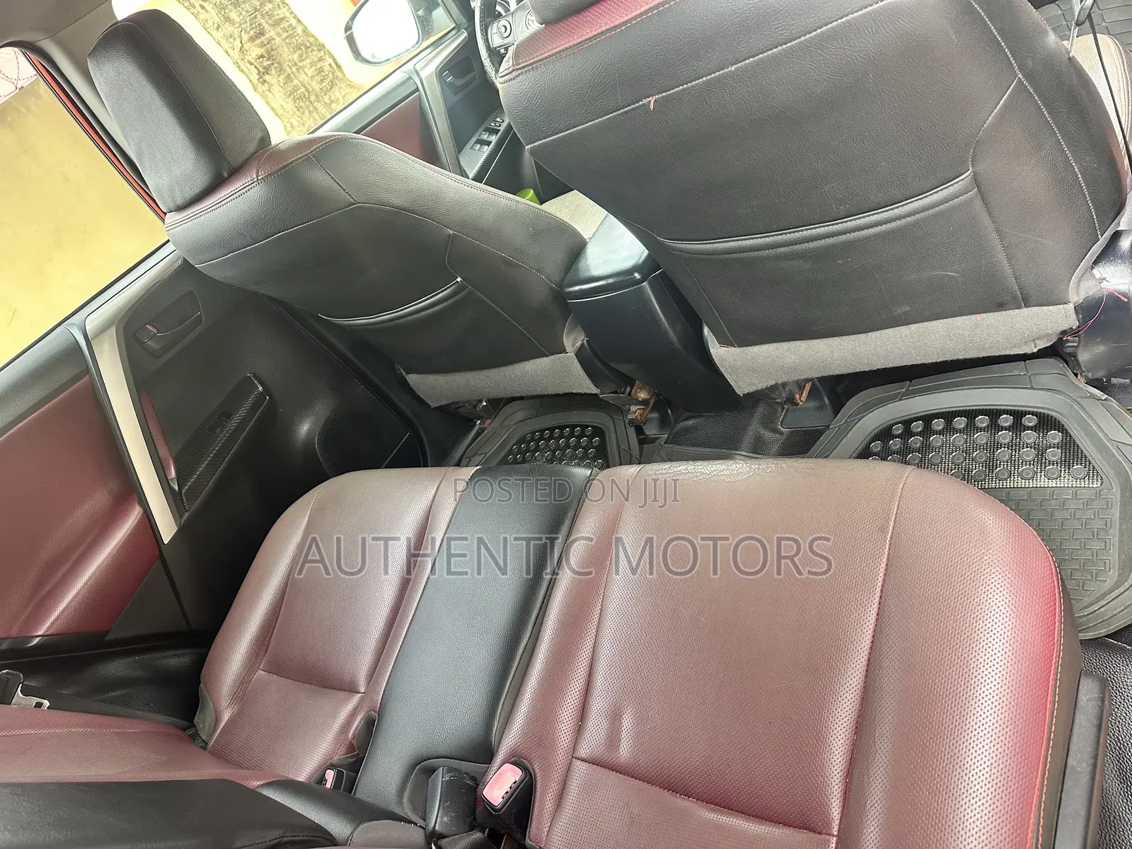Toyota RAV4 LE 4dr SUV AWD (2.5L 4cyl 6A) 2014 Red