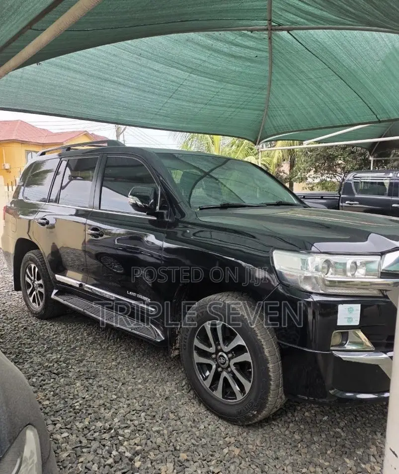 Toyota Land Cruiser 2018 Black
