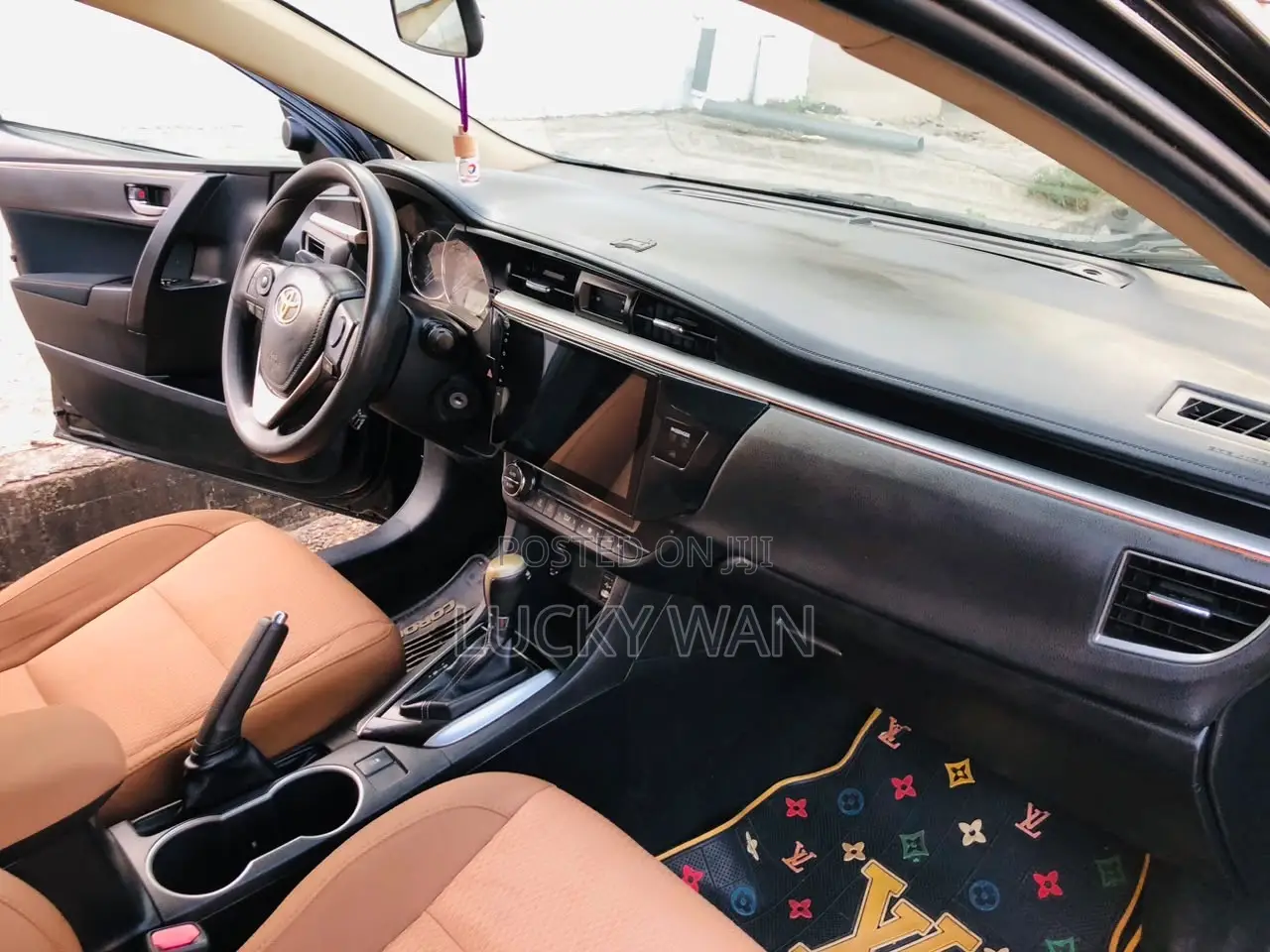 Toyota Corolla 2016 Black