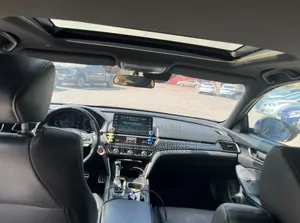 Honda Accord Touring 2.0T 2020 Blue