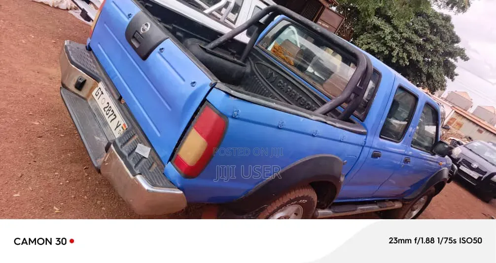 Nissan Hardbody 2007 Blue