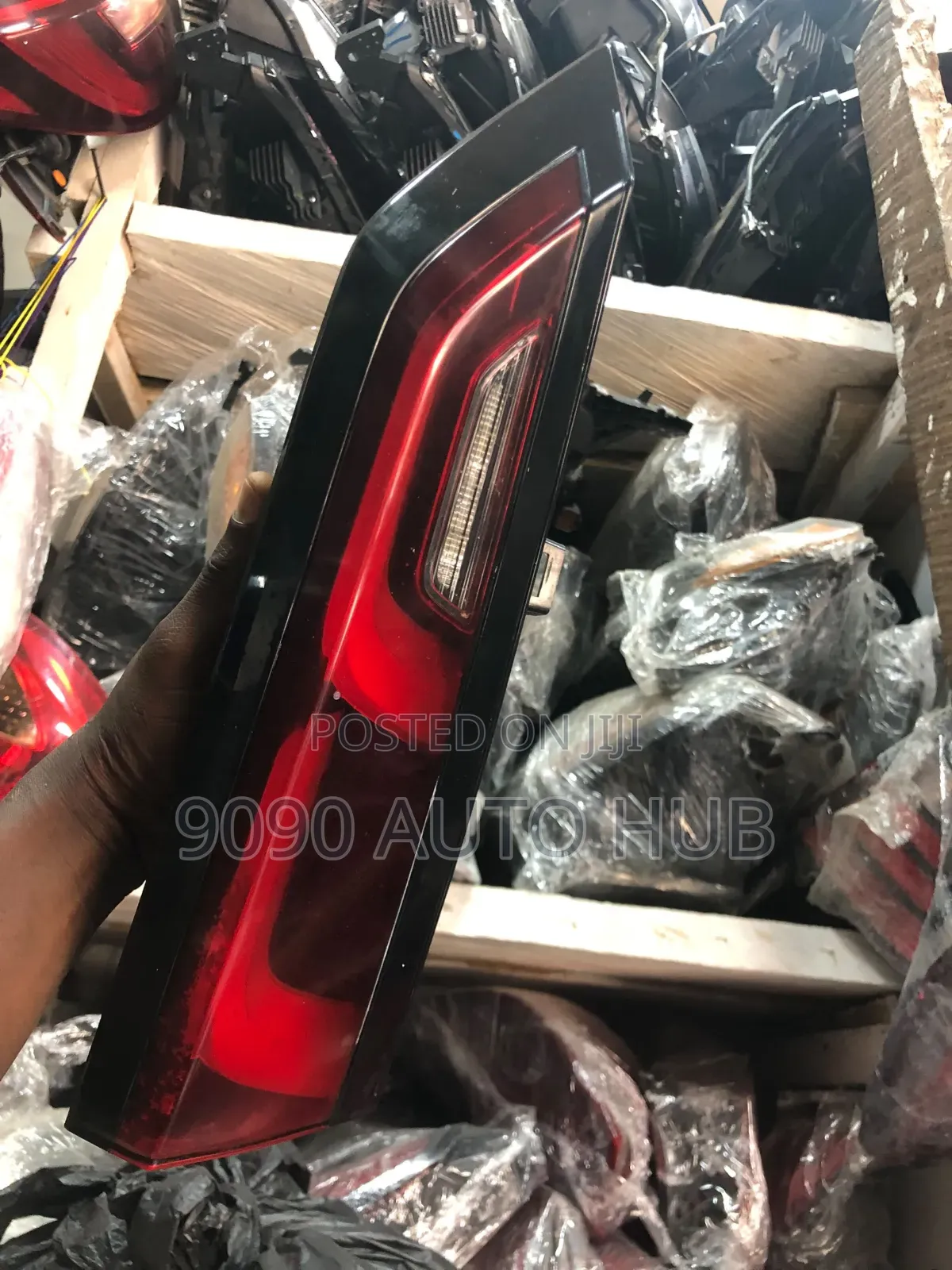  Honda CR-V 2023, 2024, 2025, 2026 Boot Light – Premium Foreign Used