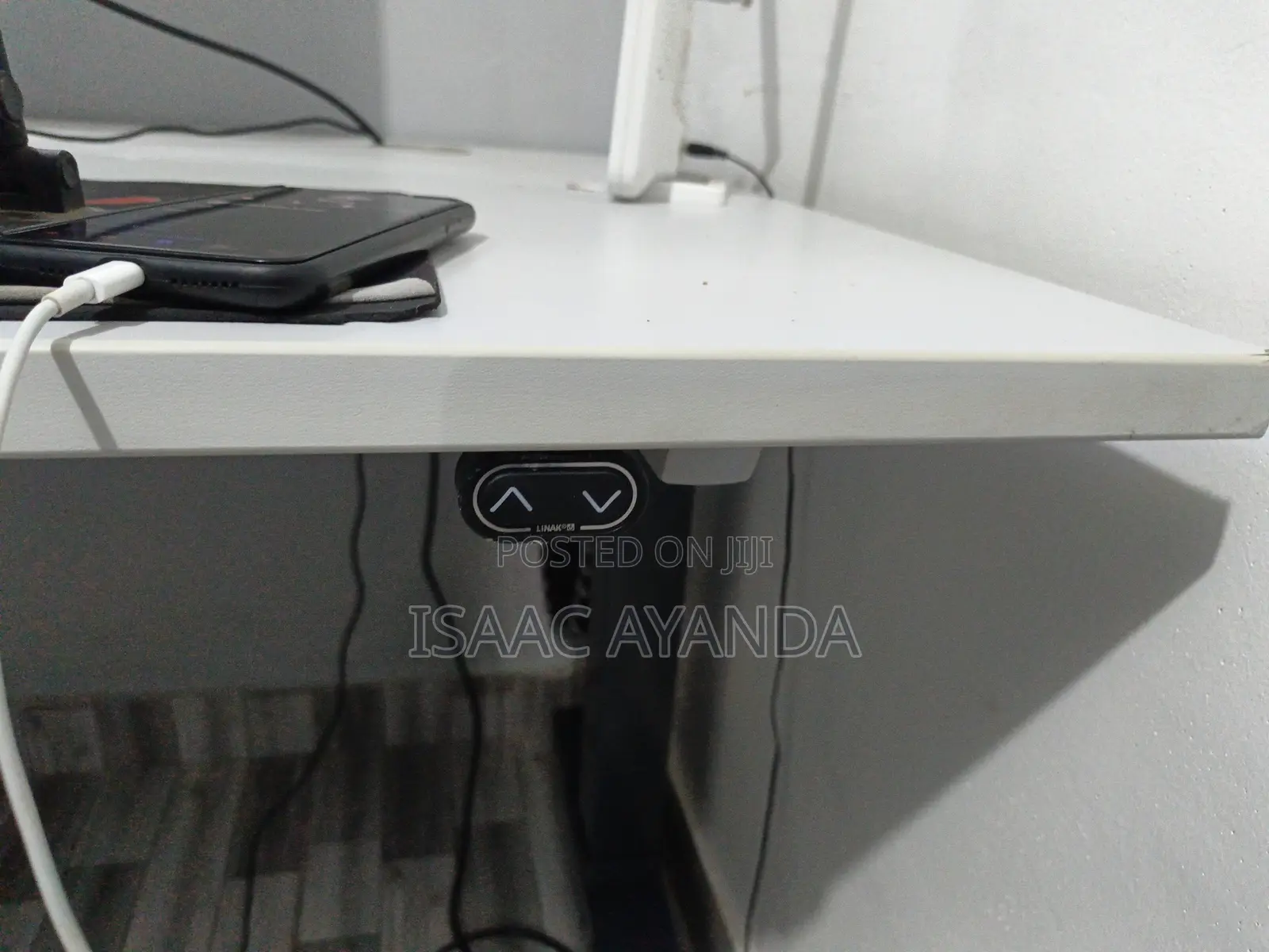 160cm Electric Adjustable Table