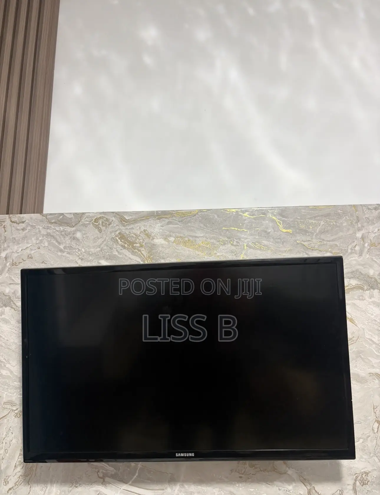 Samsung TV 32 Inches Digital