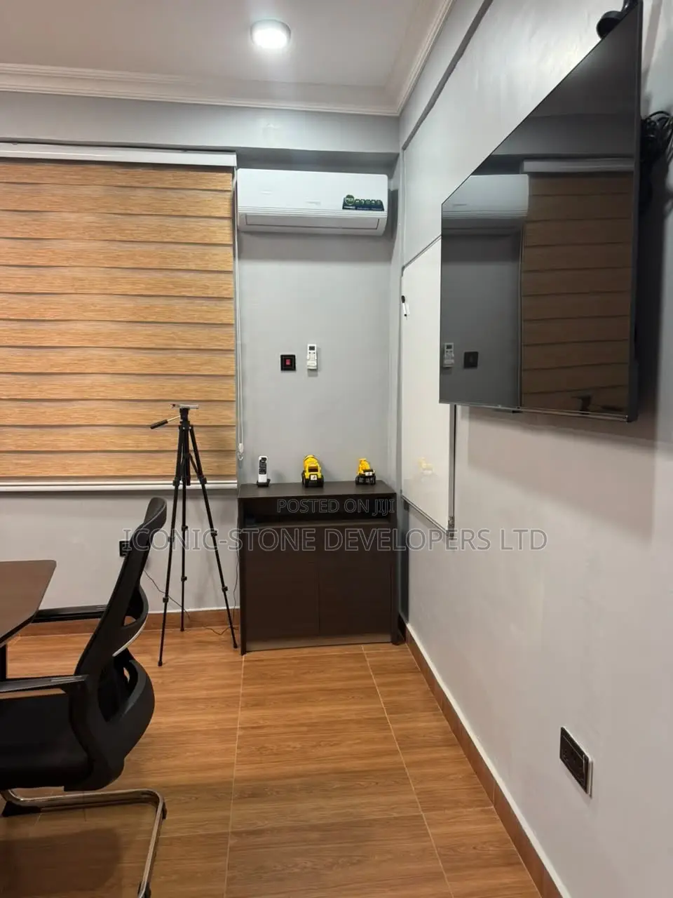 Fully Furnished Office Space + Conference Room for Rent.