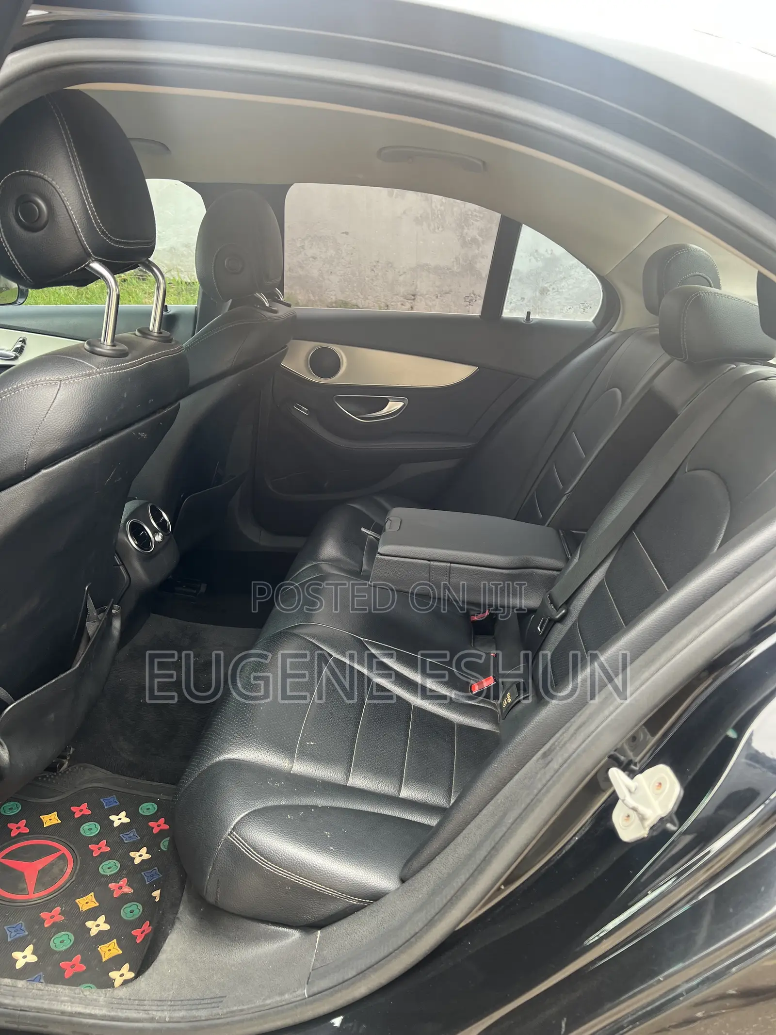 Mercedes-Benz C300 2015 Black