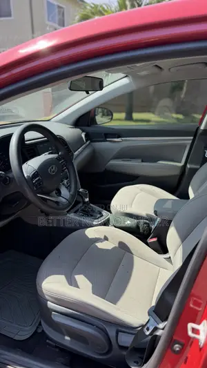 Hyundai Elantra SEL 2020 Red