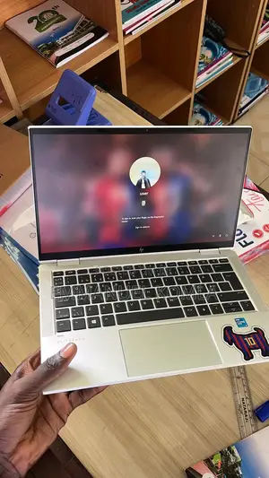 Laptop HP EliteBook 1040 G8 16GB Intel Core i5 SSD 256GB