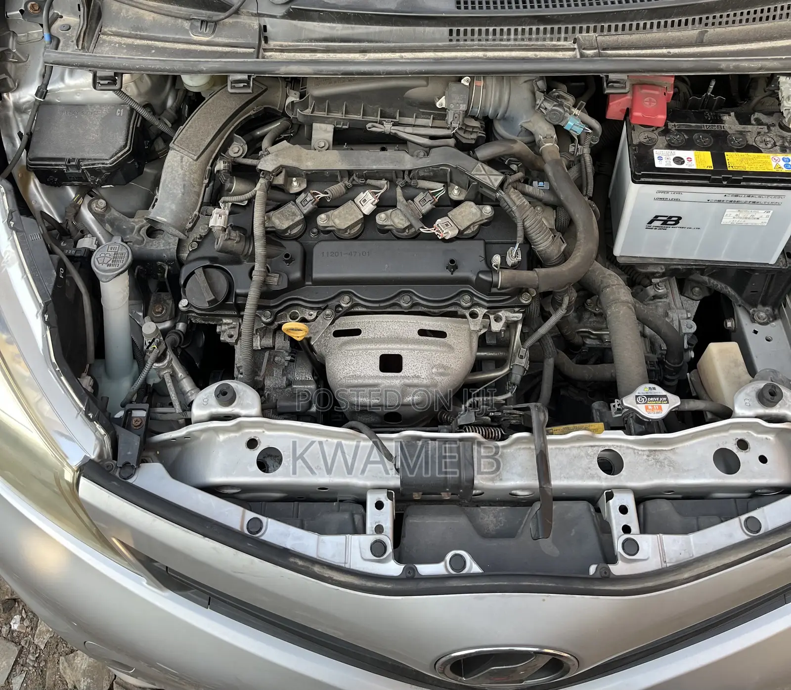 Toyota Vitz 1.3 AWD 5dr 2012 Silver