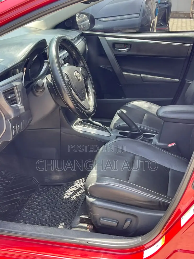 Toyota Corolla 2014 Red