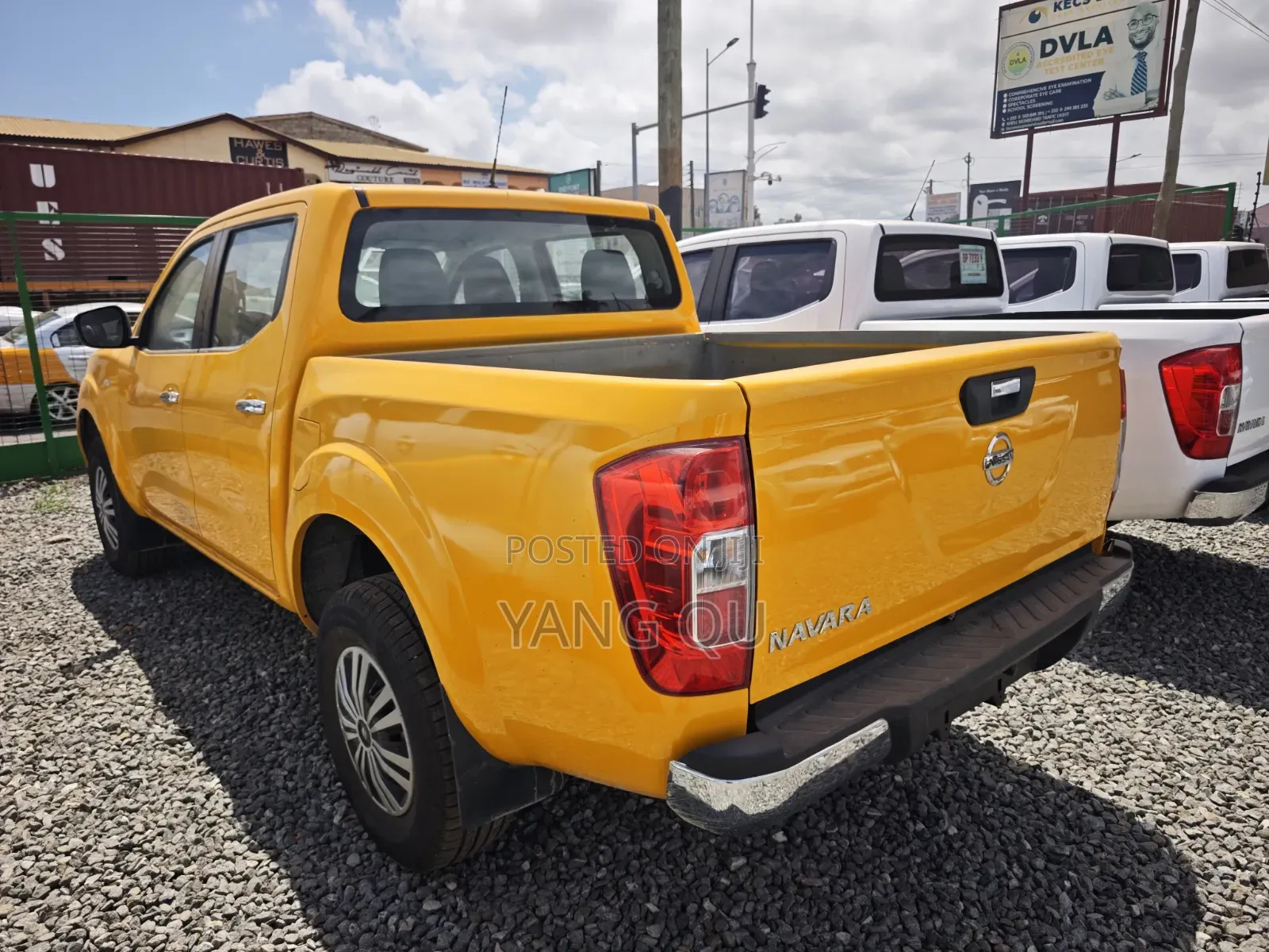 Nissan Navara 2020 Yellow