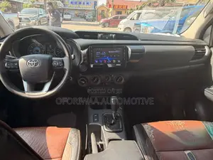 Toyota Hilux 2018 Black