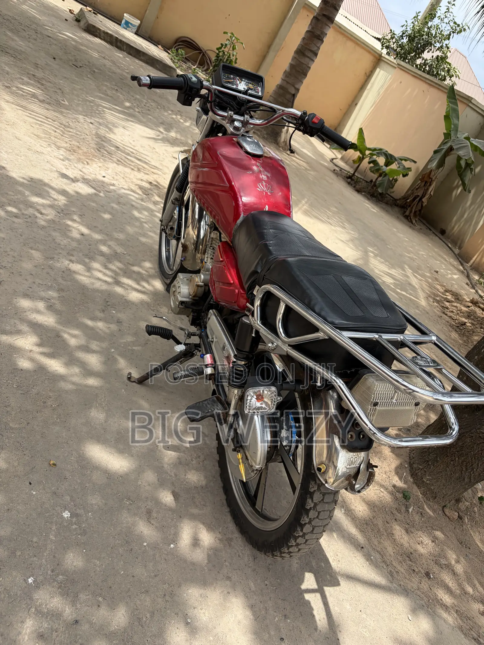 Royal RY125 2025 Red