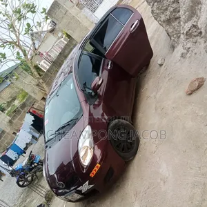 Toyota Vitz 1.3 AWD 3dr 2010 Brown