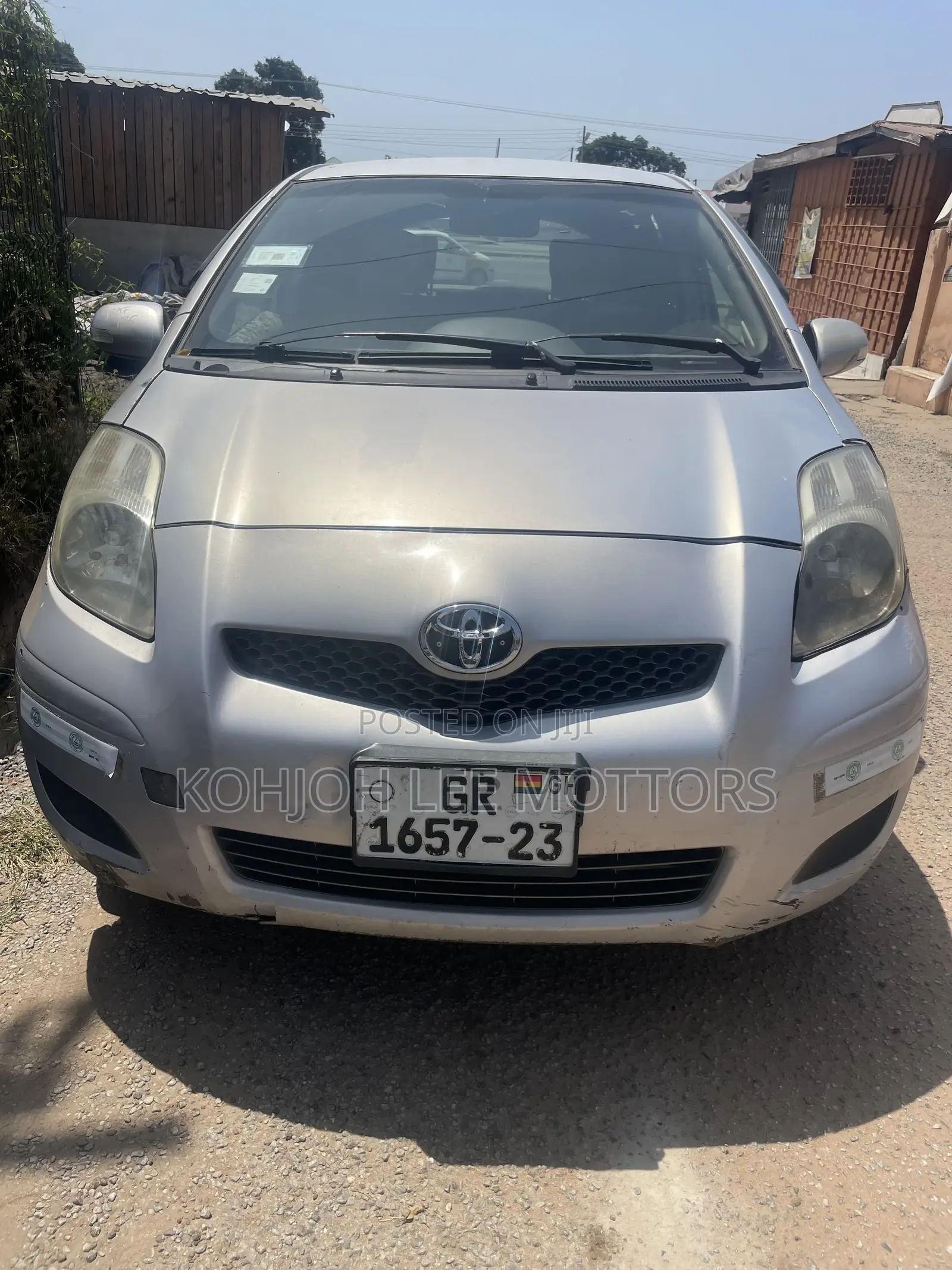 Toyota Vitz 2012 Gray