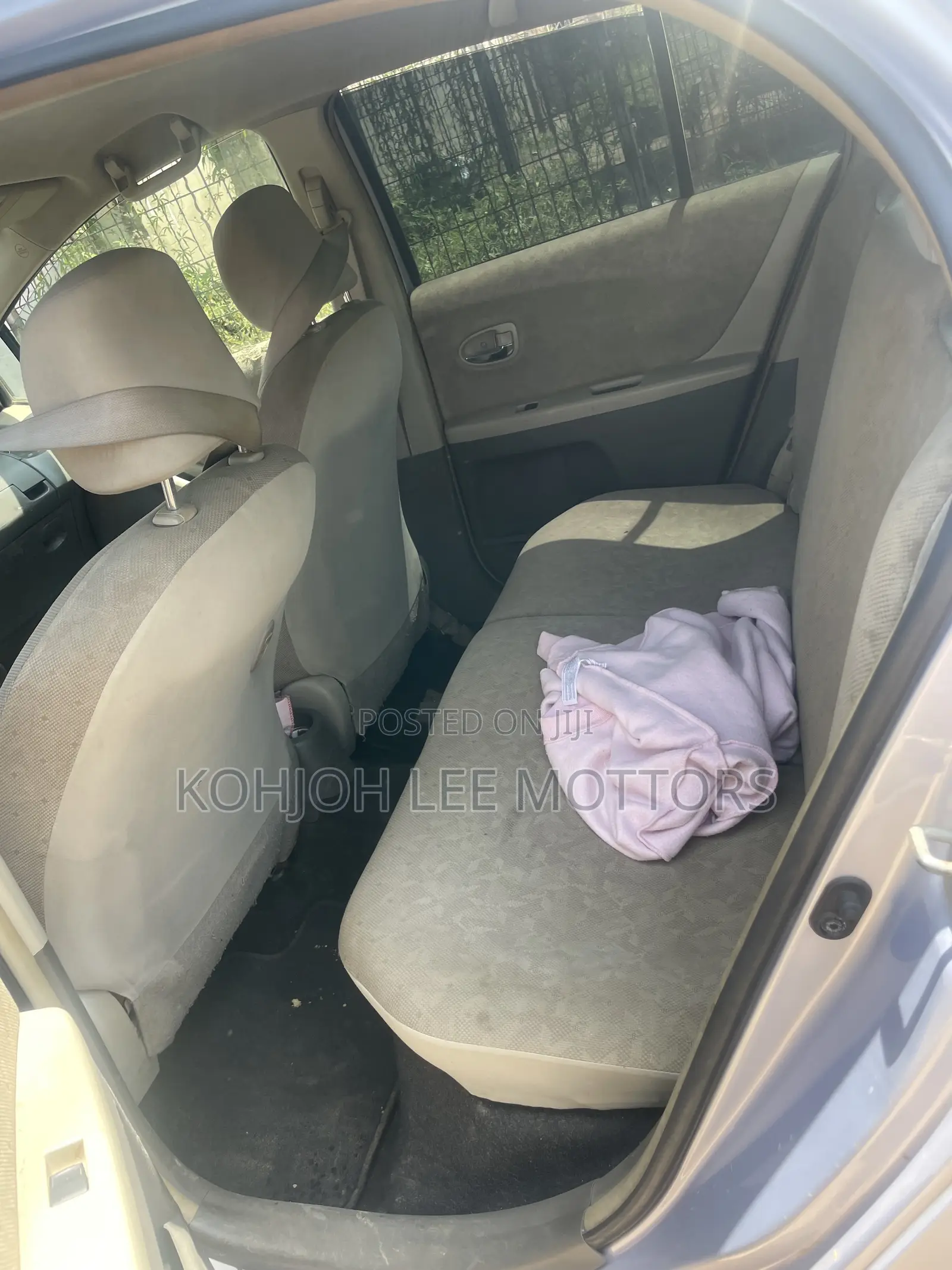 Toyota Vitz 2012 Gray