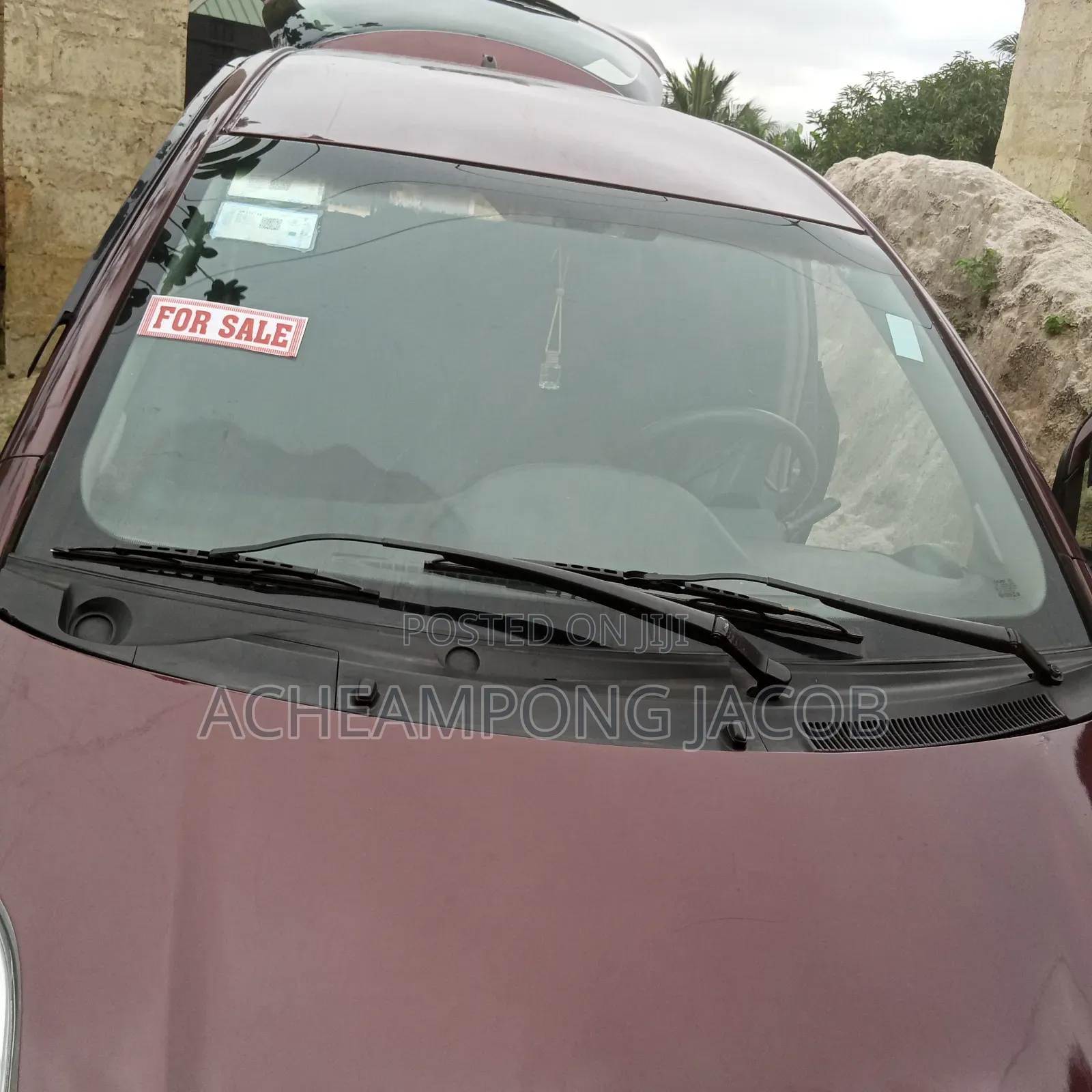 Toyota Vitz 1.3 AWD 3dr 2010 Brown