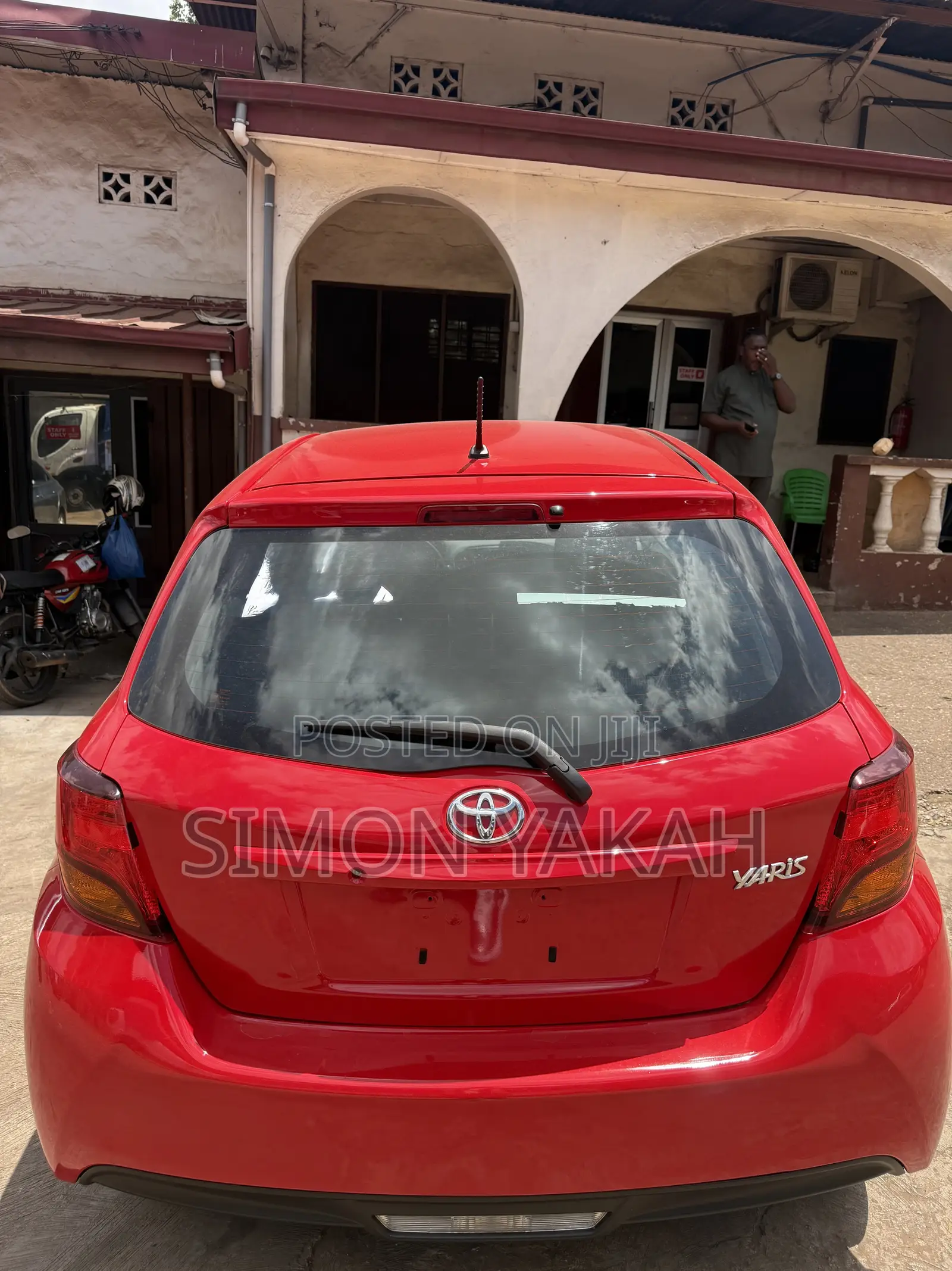 Toyota Yaris SE Hatchback 5dr 2016 Red