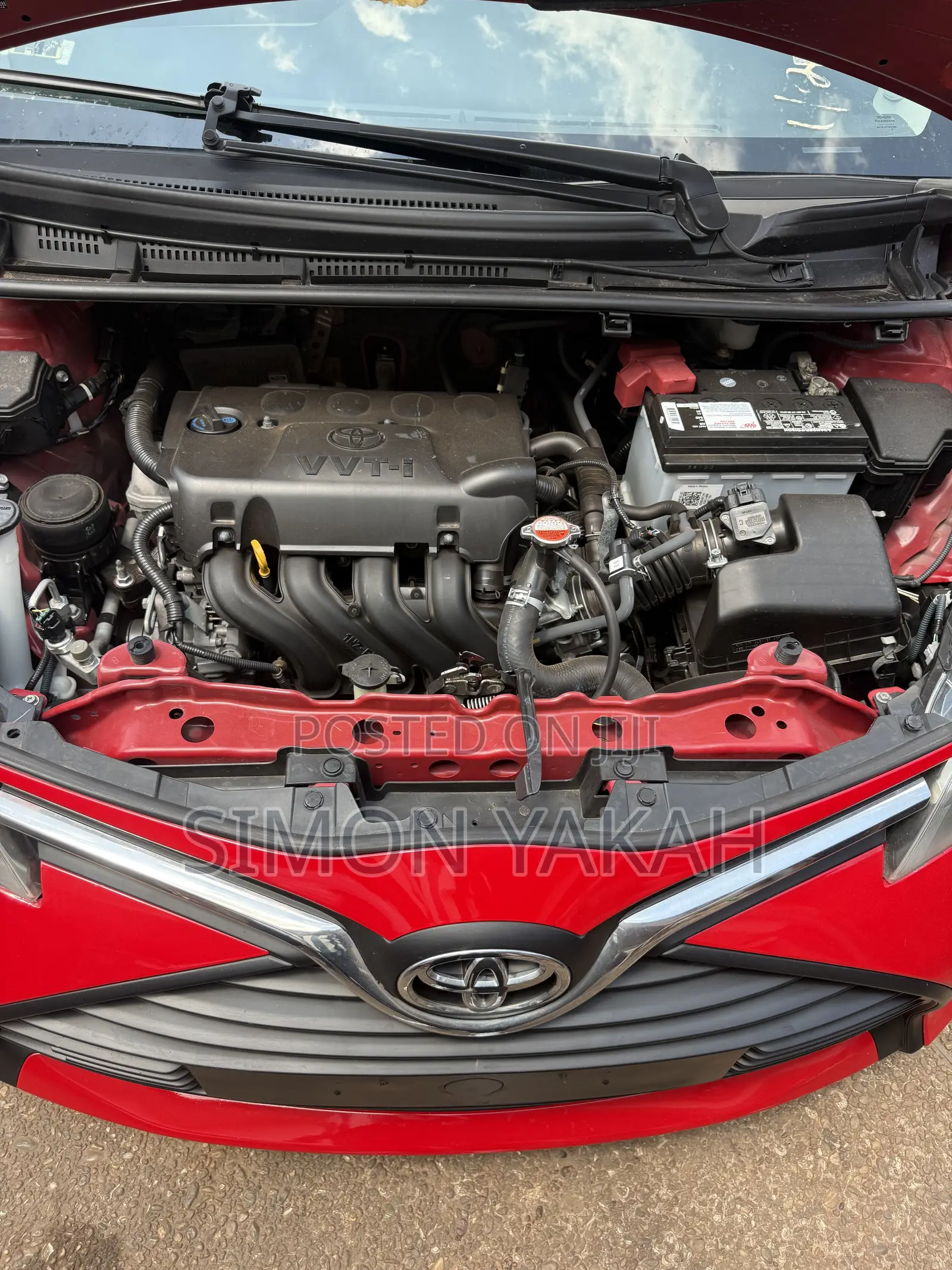 Toyota Yaris SE Hatchback 5dr 2016 Red