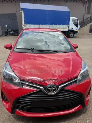 Toyota Yaris SE Hatchback 5dr 2016 Red