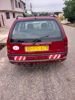 Opel Astra 1997 Red