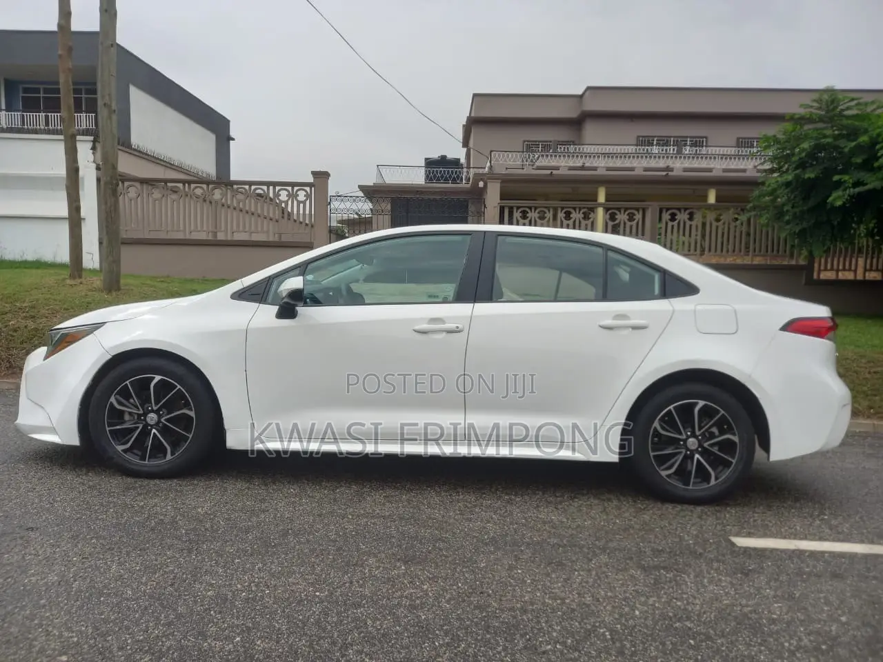 Toyota Corolla 2025 Silver