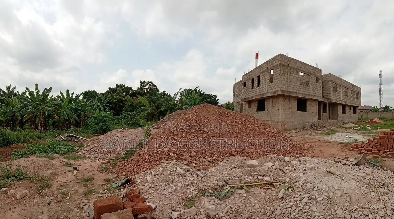 24/7 Laterite and Stones Supply | Fast Delivery (20 Cubic))