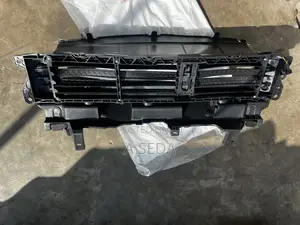 Honda CRV Front Shutter Grill With Motor 1017 2018 2019 2020 2021 2022