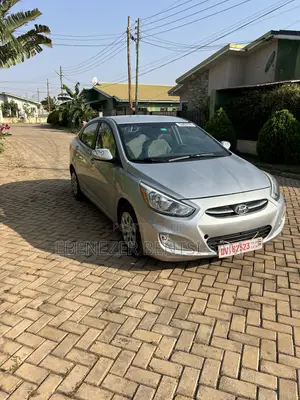 Hyundai Accent 2016 Silver