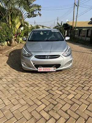 Hyundai Accent 2016 Silver